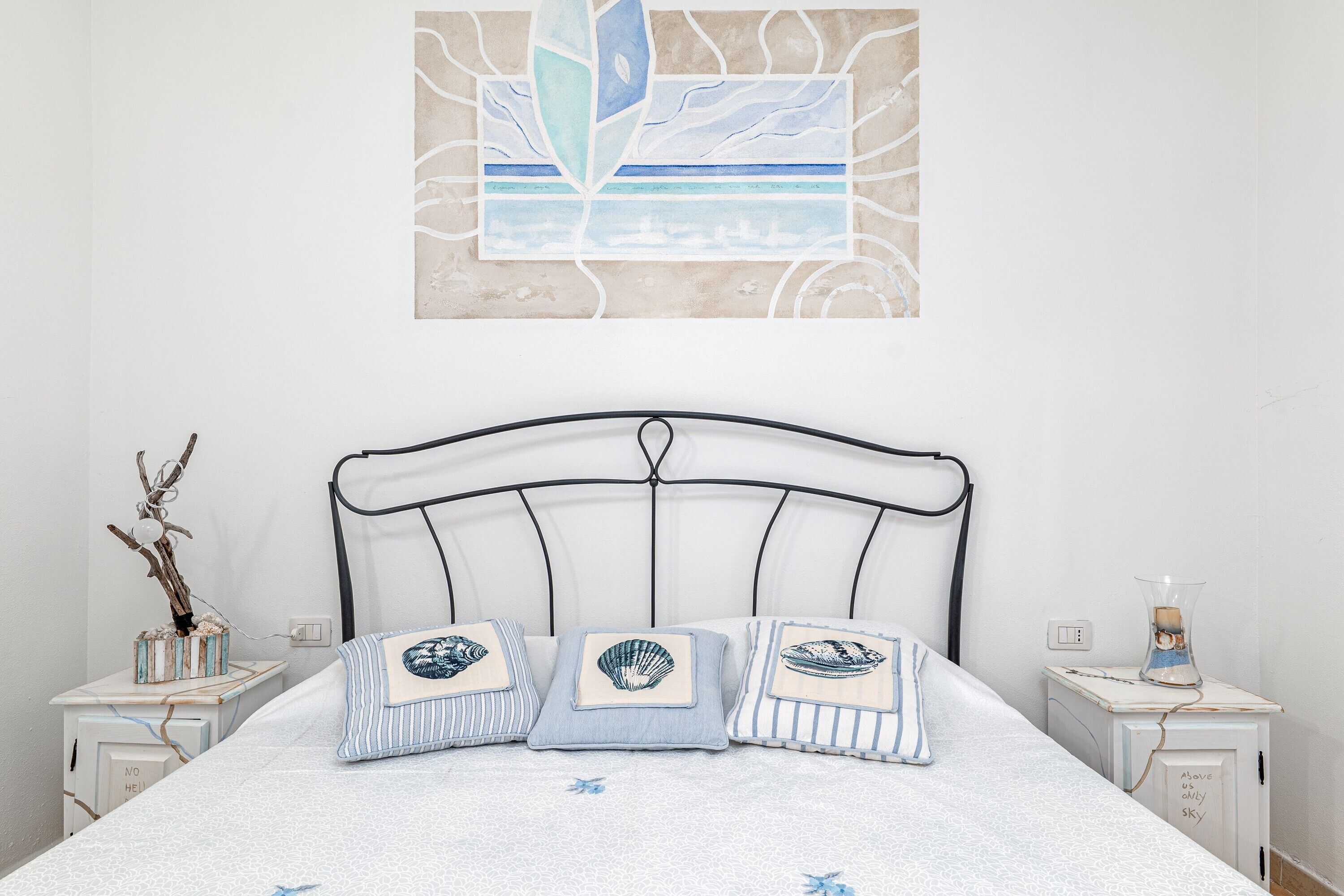 2 bedrooms, iron/ironing board, bed sheets