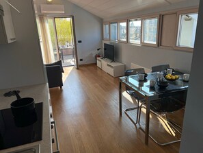 Dining - Penthouse Don Minzoni in Verbania with terrace (Verbania)