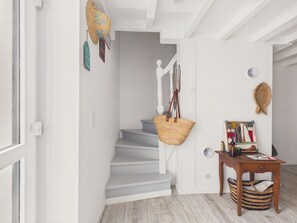 Interior - 350m from Port – Apartment for 4 with terrace (Le Pouliguen)