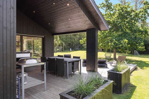 New and modern holiday home with hot tub