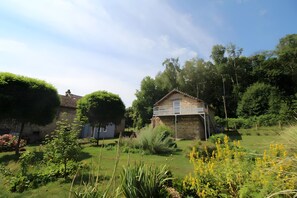Unclassified image, 3 of 20, button - Bed and Breakfast 'Du Rez De Chaussée' with Private Terrace, Shared Garden and Wi-Fi (Bersac-sur-Rivalier)