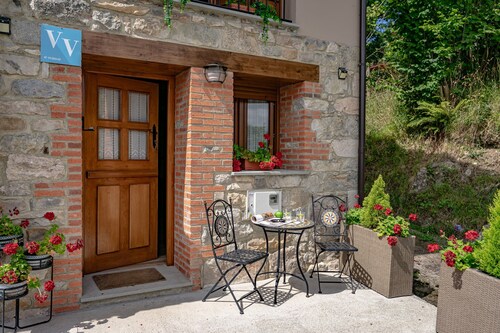 'El Arniu' Apartment with Mountain Views, Private Terrace and Wi-Fi