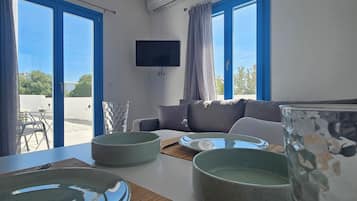 Apartamento, 1 habitación, lanai, planta baja | Comedor