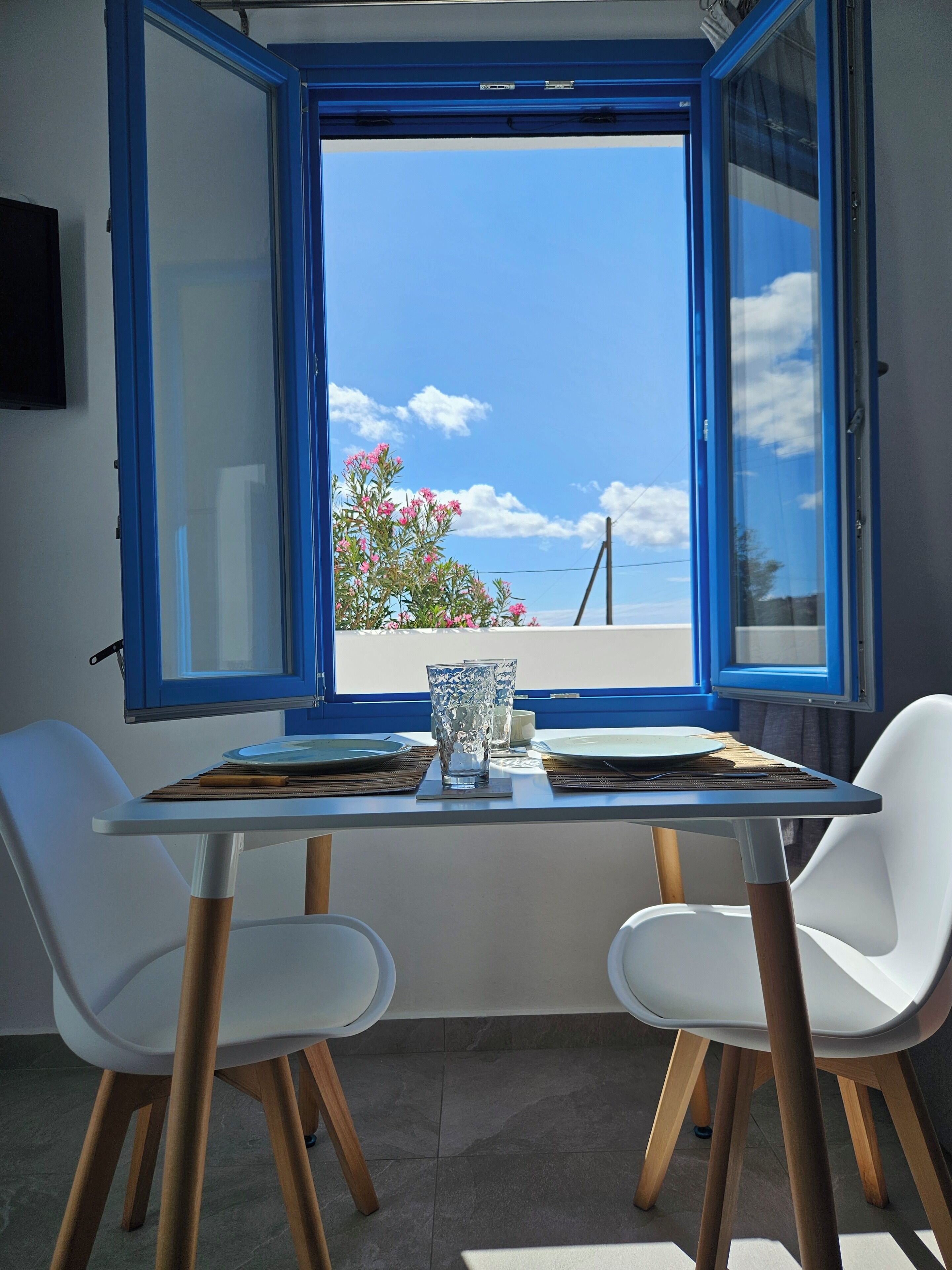 Apartment, 1 Bedroom, Hill View | Dining room