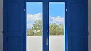 Apartment, 1 Bedroom, Balcony, Ground Floor | Individually decorated, individually furnished, free WiFi, bed sheets