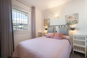 1 sovrum, strykjärn/strykbräda, wi-fi och sängkläder