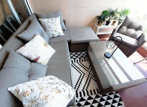 Living area - Beautiful Apartment, Walk to Beach (Split)