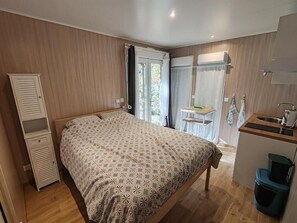 Comfort Cabin, 1 Bedroom, Garden View | Premium bedding, individually furnished, free WiFi, bed sheets - Studnature Dunes (Dunes)