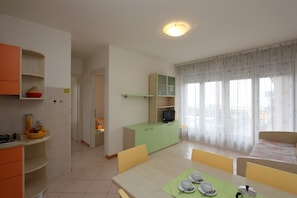 Interior - Bright apartment with sea view (Bibione)