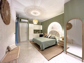 Studio Deluxe, quang cảnh thành phố | Màn/rèm cản sáng, bàn ủi/dụng cụ ủi quần áo 