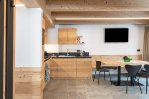 Fridge, oven, stovetop, dishwasher - Apartment 'Loni Lodge Poja' (Vermiglio)