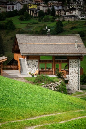 Unclassified image, 3 of 36, button - Apartment 'Lòni Lodge Suite Saviana' (Vermiglio)