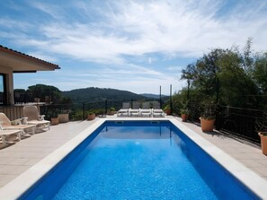 Pool - Villa 'Colina' with Sea View, Wi-Fi and Air Conditioning (Begur)