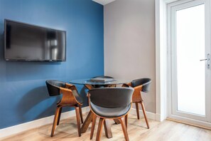 Casa estándar, balcón | Restauración