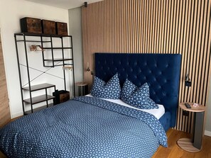 2 bedrooms, Internet, bed sheets - Beautiful art deco apartment (Sehmatal)
