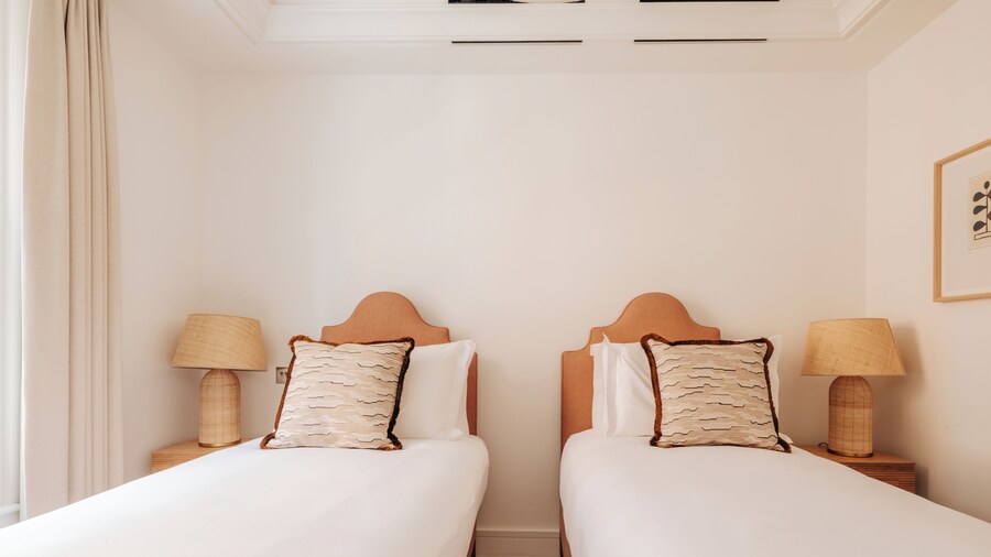 Kings Yard by Nestor