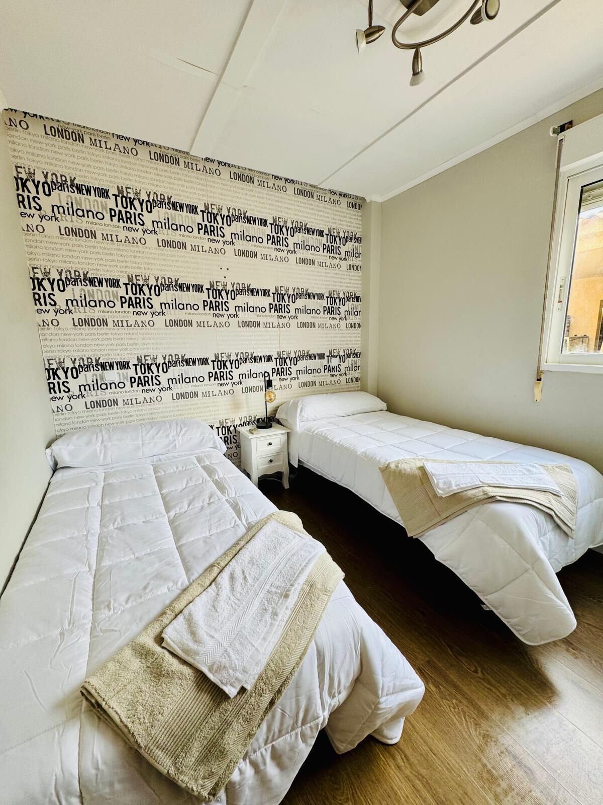 3 bedrooms, free WiFi, bed sheets