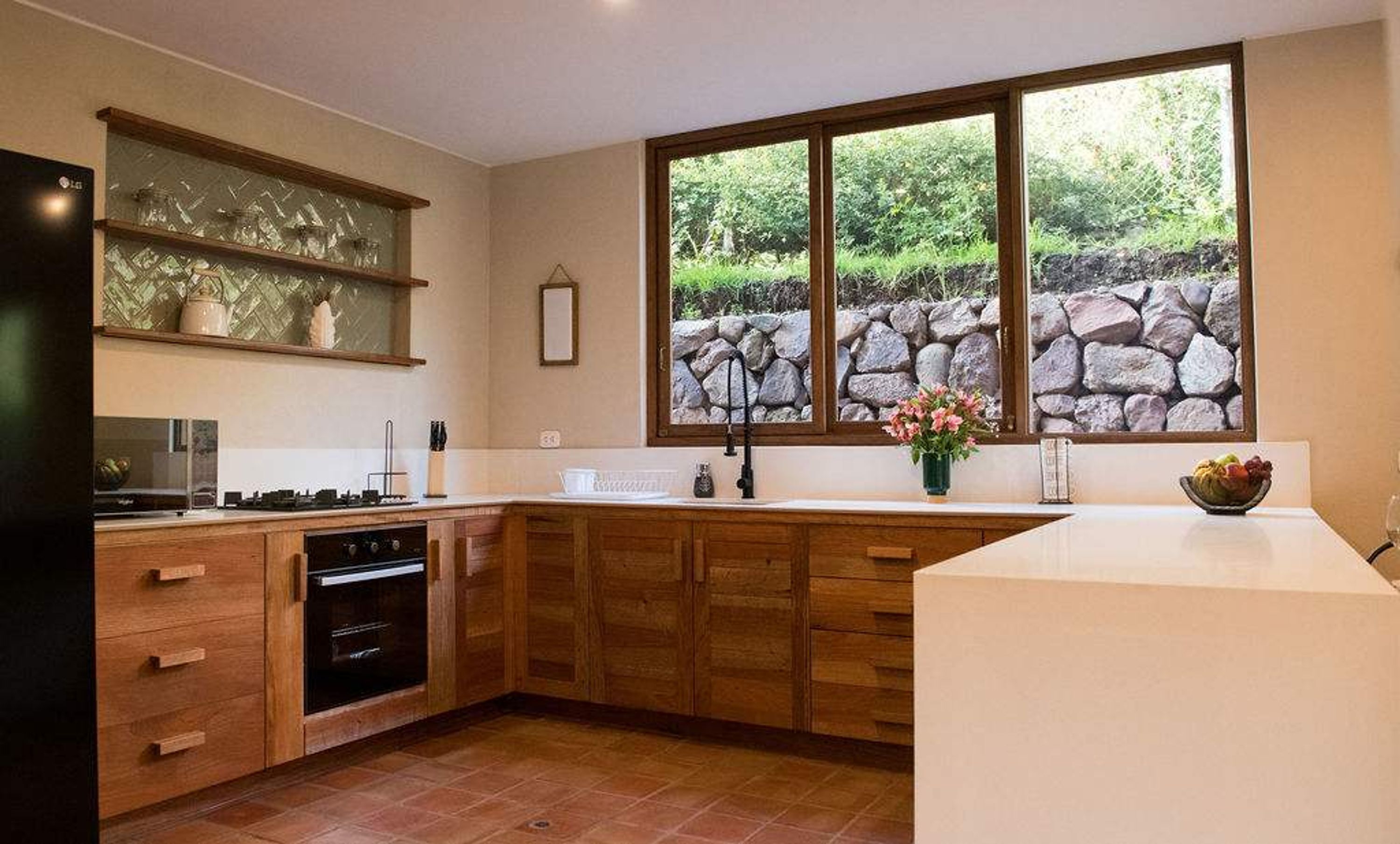 Casa | 4 quartos, acesso à internet de alta velocidade