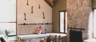 w Cozy 4BR Villa w Fireplace in Sacred Valley