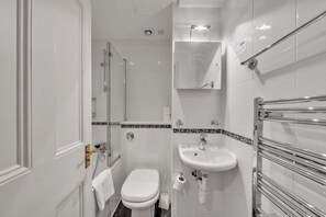 Apartment | Badezimmer | Handtücher