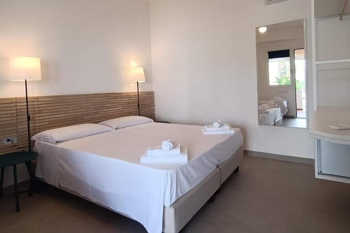 Pillowtop-bedden, een minibar, een kluis op de kamer, een bureau