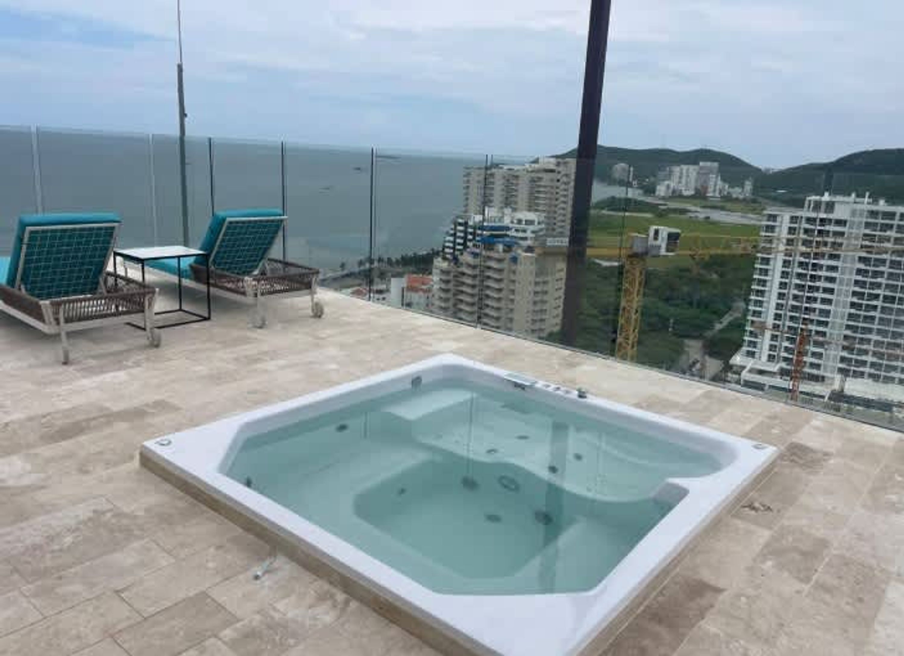 公寓 | 1 多间卧室、高速上网