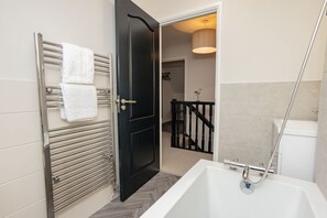 Apartment | 2 bedrooms - The Deck West Wall - 2 Bedroom Apartment - Tenby (Tenby)