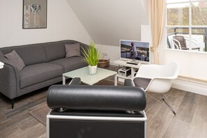 TV, stereo - Cozy and modern vacation apartment with balcony in the south of Westerland (Westerland)