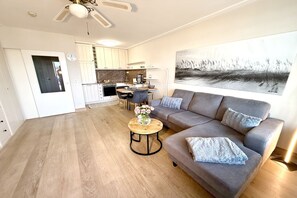 Unclassified image, 3 of 12, button - Modern vacation apartment with sauna and heated indoor pool in Westerland (Westerland)