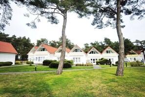 Exterior - Apartment 'Ostseestrand' with Balcony, Wi-Fi and Air Conditioning (Prerow)