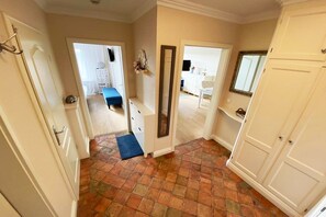 1 bedroom, free WiFi, bed sheets - Modern vacation apartment with sauna and heated indoor pool in Westerland (Westerland)