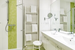 Towels - 3-room apartment on the ground floor in a quiet location in Alt-Westerland (Westerland)