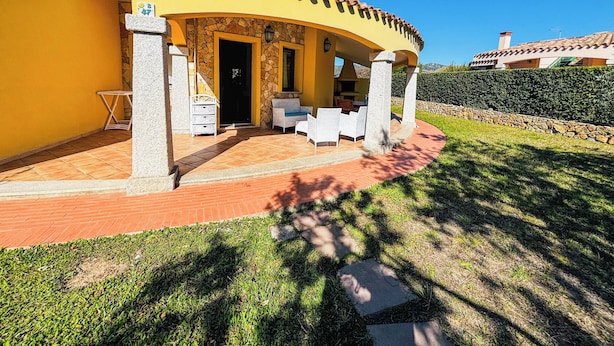 House, Patio | Teres/patio