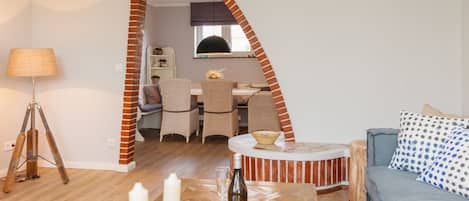 テレビ、ステレオ