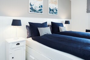 2 bedrooms, free WiFi, bed sheets - Modern vacation apartment with sauna and heated indoor pool in Westerland (Westerland)
