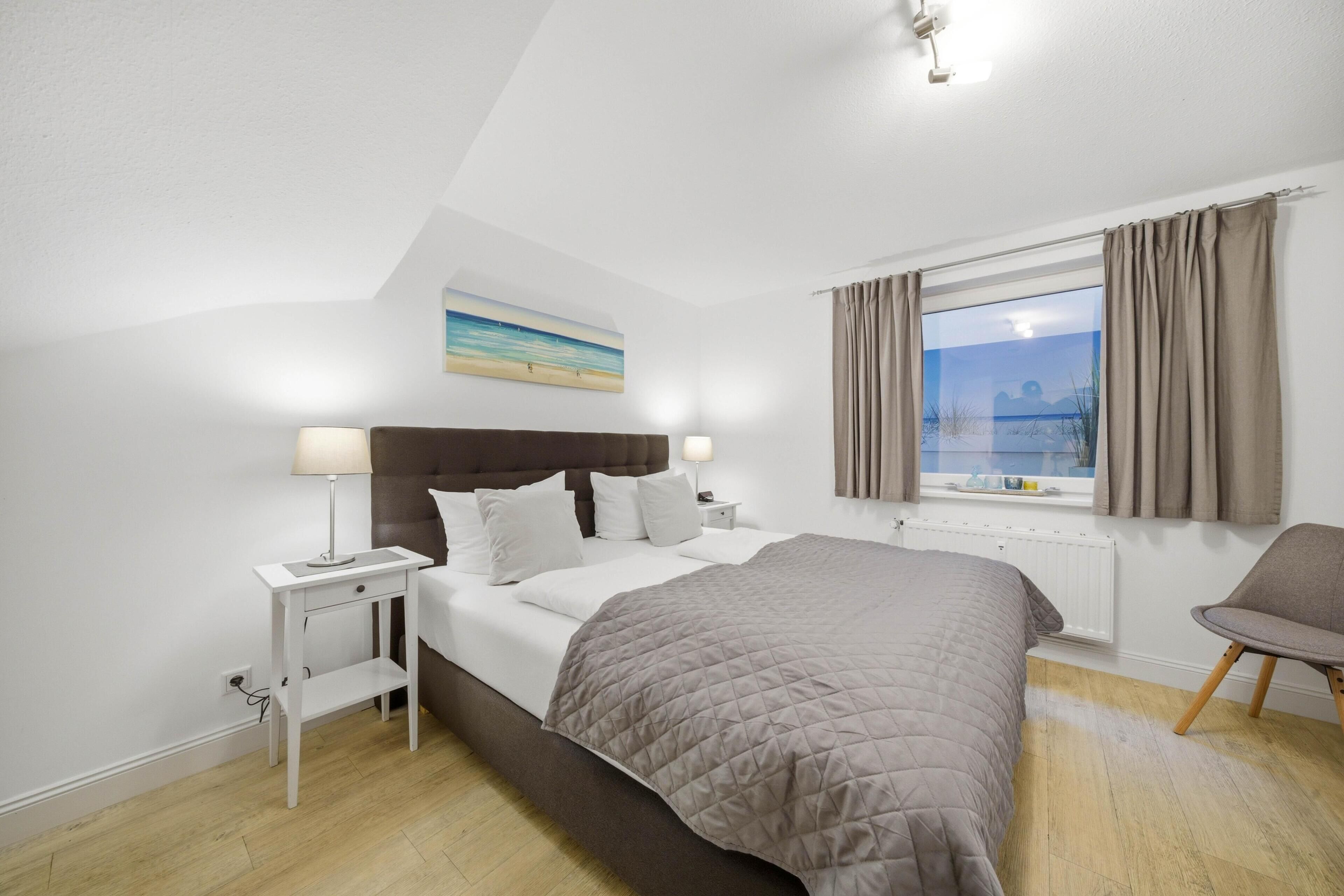 2 室のベッドルーム、WiFi (無料)、ベッドシーツ