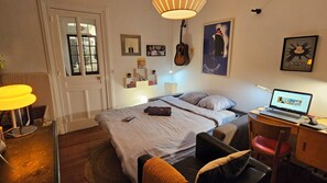 Bügeleisen/Bügelbrett, WLAN, Bettwäsche