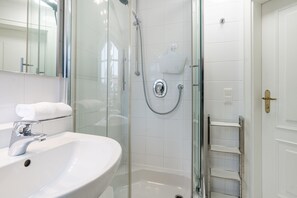 Towels - Comfortable apartment in Wenningstedt with balcony and modern furnishings (Wenningstedt)