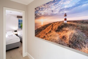 2 bedrooms, free WiFi, bed sheets - Beautiful and well-equipped vacation apartment in the south of Westerland. (Westerland)