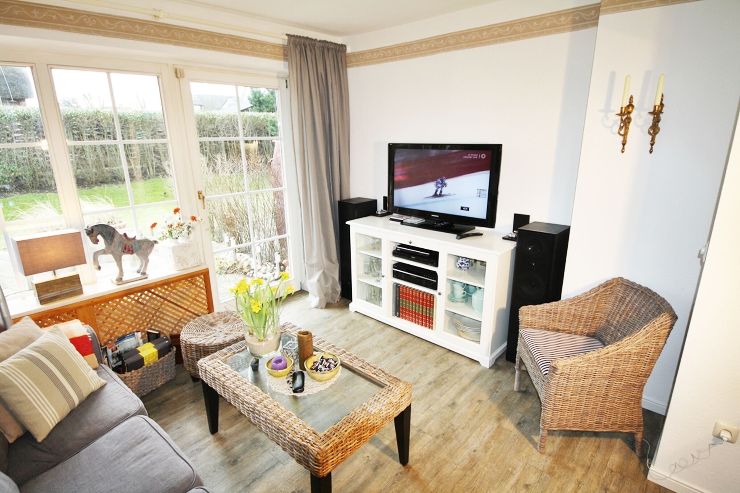 Télévision, chaîne hi-fi