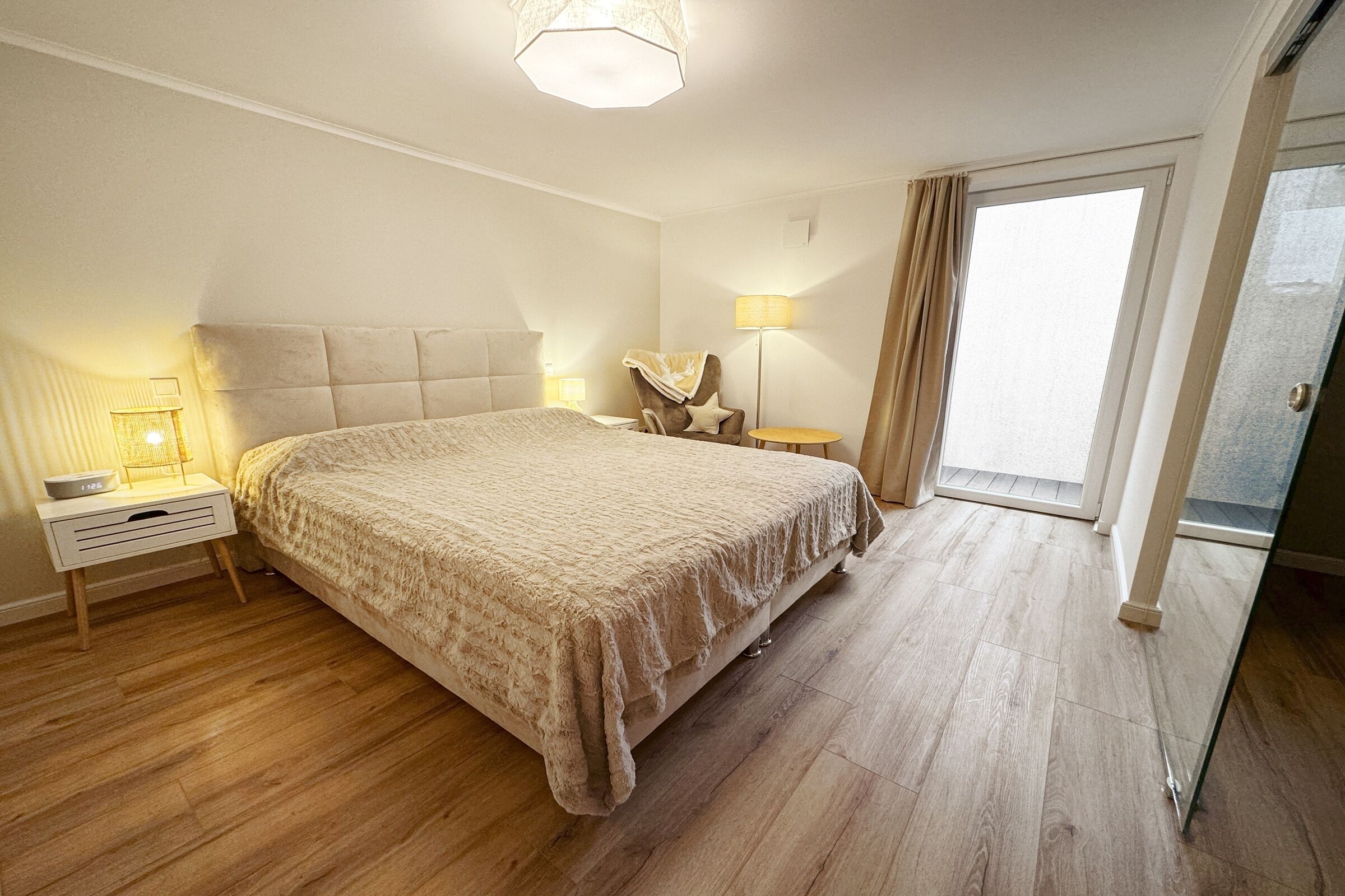 2 bedrooms, desk, free WiFi, bed sheets