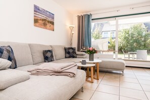TV - Modern 2-room apartment in a quiet location in Wenningstedt (Wenningstedt)
