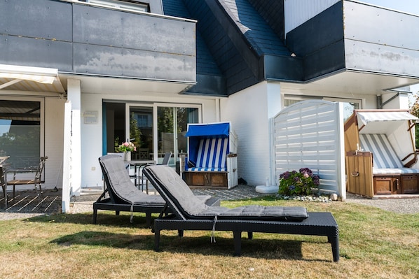 Terrace/patio - Modern 2-room apartment in a quiet location in Wenningstedt (Wenningstedt)