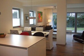 Unclassified image, 5 of 15, button - Spacious 3-room apartment with terrace and garden in Wenningstedt (Wenningstedt)
