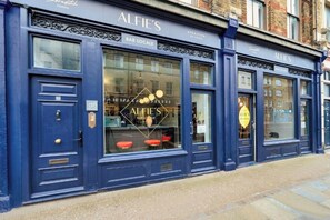 Exterior detail - The Brickline Shoreditch (London)