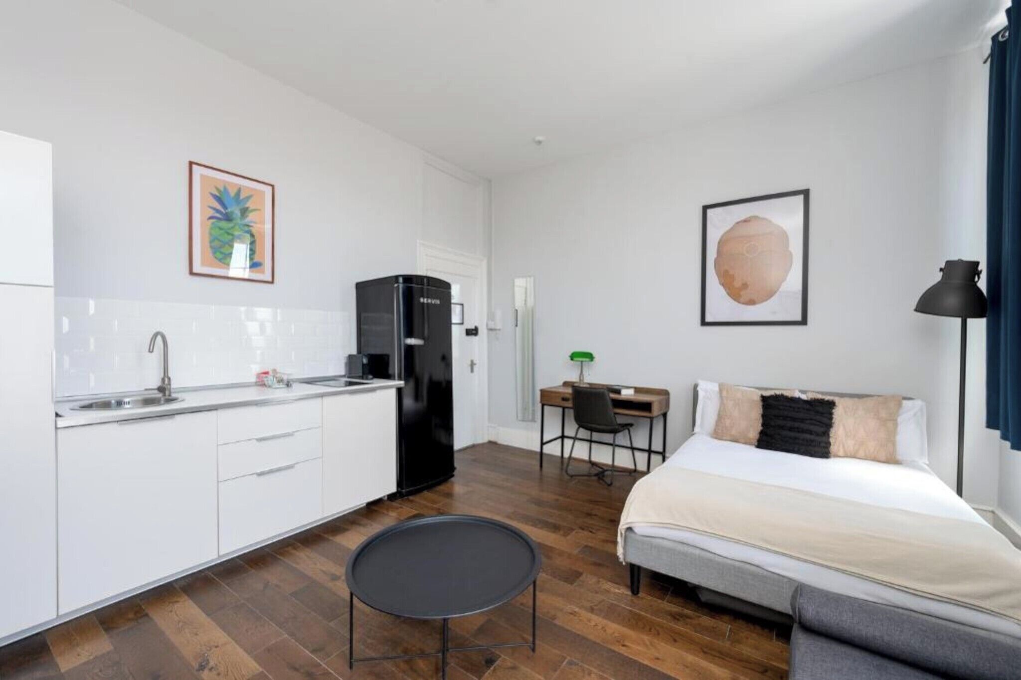 Comfort Apartment, 1 Double Bed with Sofa bed, Non Smoking, City View | In-room safe, iron/ironing board, free WiFi