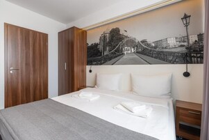 Desk, laptop workspace, free WiFi, wheelchair access