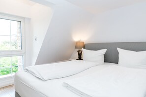 2 bedrooms, free WiFi, bed sheets - Beautiful house Uter with terrace and modern furnishings in Westerland (Westerland)