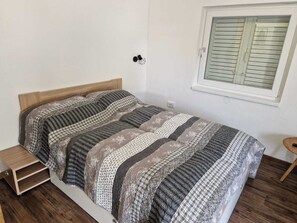 1 chambre, accès Internet, draps fournis