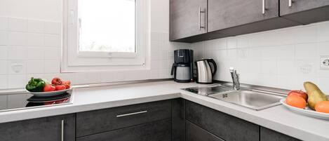 冰箱、烤箱、炉灶、洗碗机